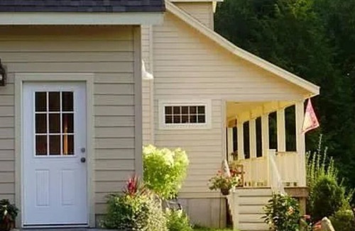 Cooperstown Cabin | Warm & Cozy Studio Cabin — Cooperstown, NY