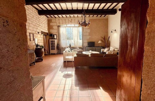 La Martelle House | Warm house