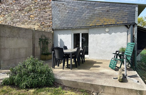 Pipriac House | Warm house