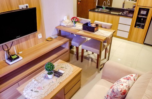 Jatinegara Apartment | Warm Interior Apartment near MT Haryono and Cawang