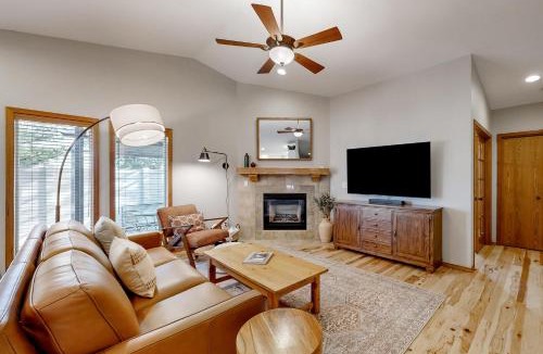 Southeast Boise House | Warm & Inviting