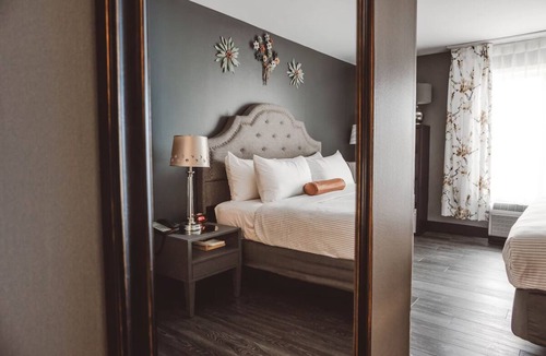 Zion Hotel | Warm, Laid-Back Hotel w/Firepits, Puzzles, Gym & Pet-friendly, Outdoor Spaces