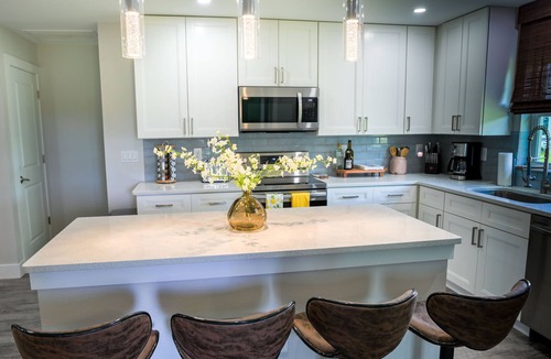 Warm Mineral Springs House | WARM Mineral Spring 3BR/2BA home