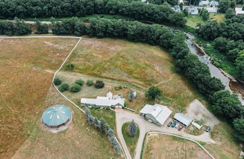 Kingfield House | Warm Riverside Kingfield Ranch