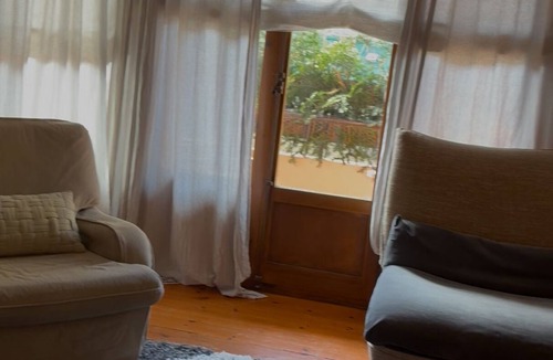 Vielha e Mijaran Apartment | Warm shelter in Vielha - fireplace, projector-.