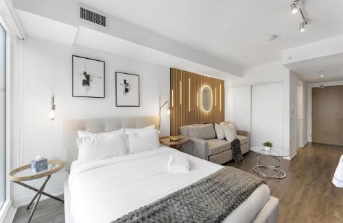 Garden District Apartment | Warm Studio Hideaway - Queen & Sofa Bed