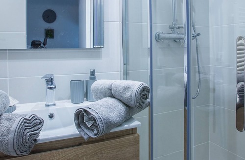 Clamart House | Warm T2 ideally located + free parking