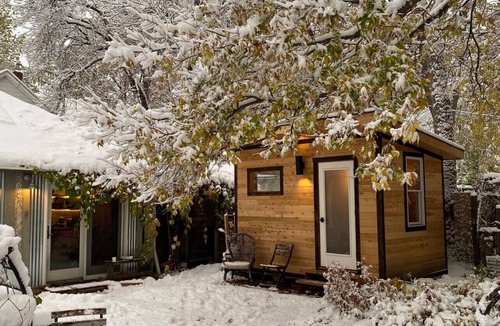 Northeast Minneapolis Arts District Apartment | Warm, Walkable Arts District Loft, Sauna & Firepit