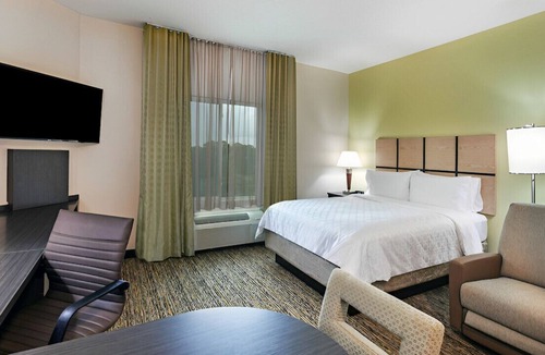 Pasadena House | Warm & Welcoming Suite to Stay! W/ Free Parking