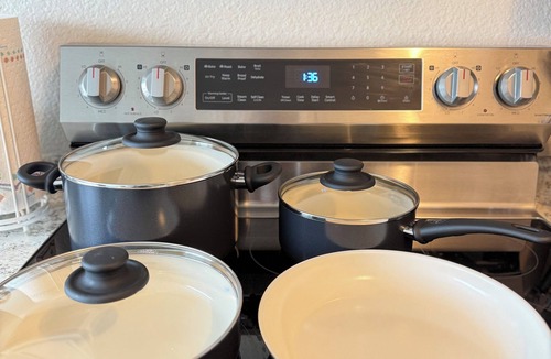 West Colorado Springs Apartment | Warm Winter Gateway Private Sauna w Epic View