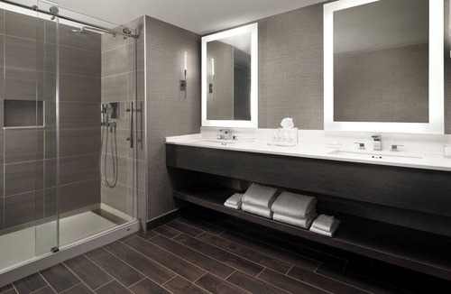 Warner Center Hotel | Warner Center Marriott Woodland Hills