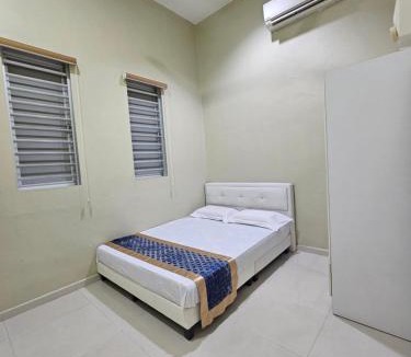 Muar House | Warni Villa 197 Whole Or Room