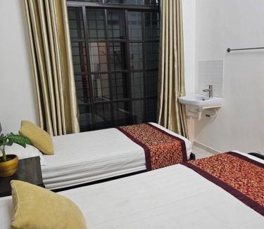 Muar House | Warni Villa 8 Whole Or Room