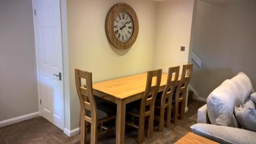 Birchover House | Warren Carr Courtyard Barn