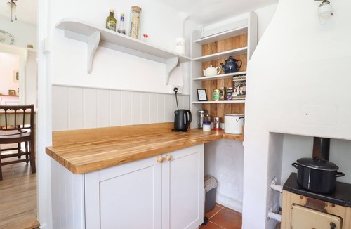 Bures Cottage | Warren Cottage