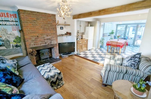 Worthing House | Warren Cottage