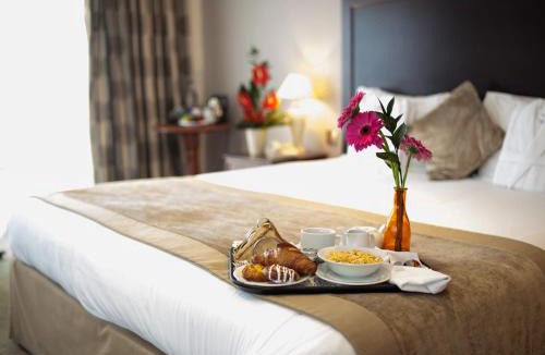 Shepperton Hotel | Warren Lodge