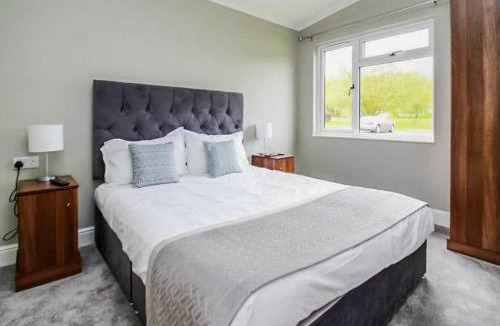 Woodham Walter Resort | Warren Lodges