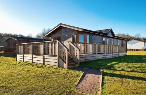 Woodham Walter Resort | Warren Lodges