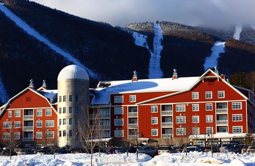 Warren Ski Chalet | Warren VT Chalet for Ski, Summer + Fall Fun, WIFI