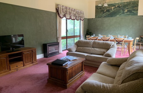 Grassmere House | Warrenparinga Country Accommodation