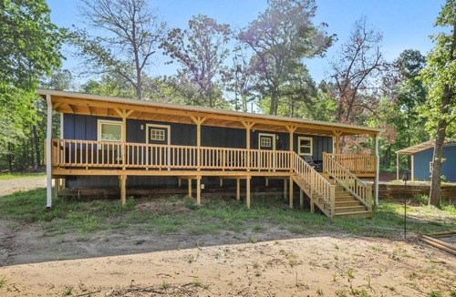 Anderson County House | Warrior's Rest Lodge I Private 12 Acre Retreat
