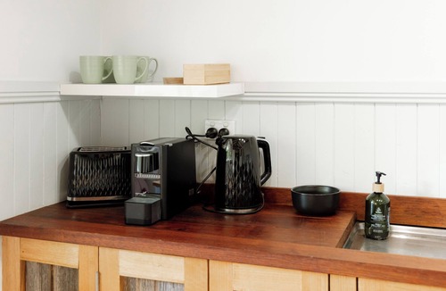 Healesville House | Warroonga Cottage Yarra Valley