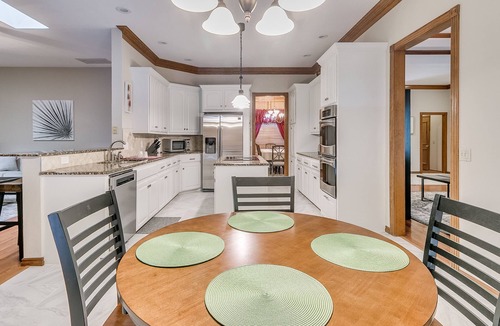 Oklahoma City House | WARWICK POOL AND SPA HEATED POOL OPEN ALL YEAR LONG