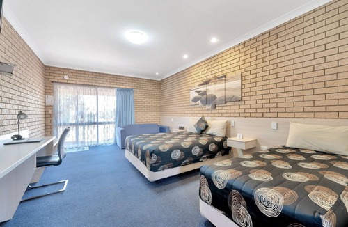 Warwick Hotel | Warwick Settlers Inn