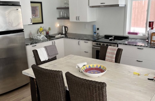Wasaga Beach Cottage | Wasaga Beach Great Family Cottage-minimum stay 28 days
