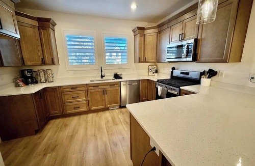 Salt Lake County House | Wasatch View Getaway | Theater & Spa Suite