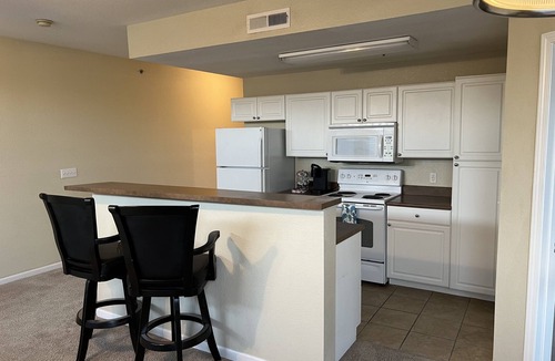 Topeka Apartment | Washburn Hotel Suites