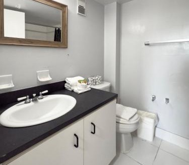 Flamingo/Lummus Apartment | Washington avenue Central Studio