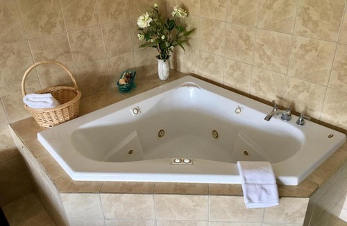 Mattaponi Hotel | Washington Burgess Inn