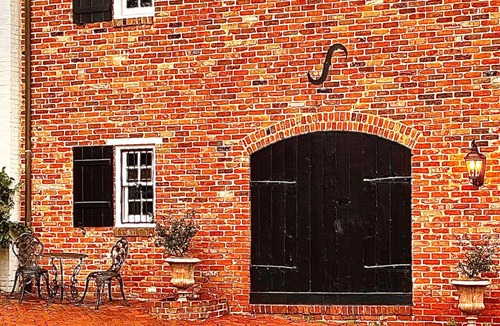 Old Town Alexandria Villa | Washington Family Property, Upper Carriage House in Old Town on 107 S Lee Street