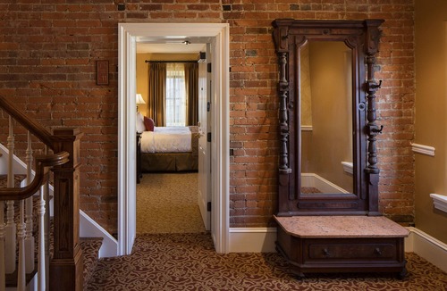 Sellersville Hotel | Washington House Hotel