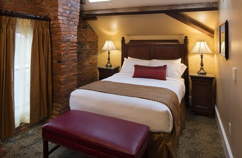 Sellersville Hotel | Washington House Hotel