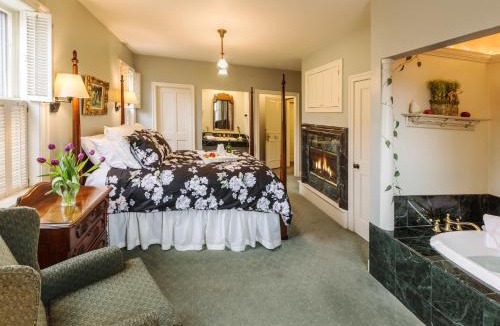 Cedarburg Hotel | Washington House Inn