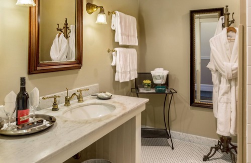 Cedarburg Bed & Breakfast | Washington House Inn