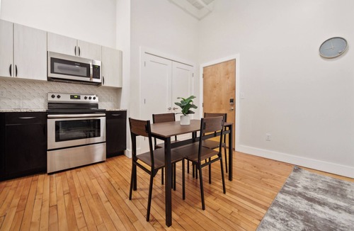 Albany Apartment | Washington Lofts 109 Spacious 1 Bedroom 1 Bath