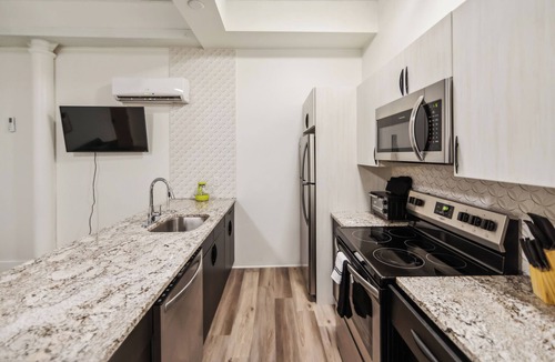 Albany Apartment | Washington Lofts 310 Spacious 1 Bedroom 1 Bath