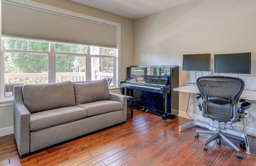 Sunset Hill House | Washington Retreat w/ Balcony, Patio & Fire Pit!