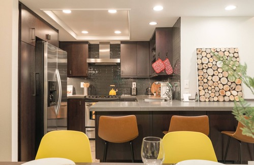 Northwest Bellevue Condo | Washington State Inspired, Free Parking