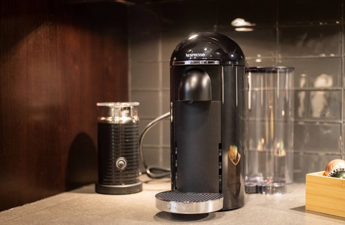 Northwest Bellevue Condo | Washington State Inspired, Free Parking