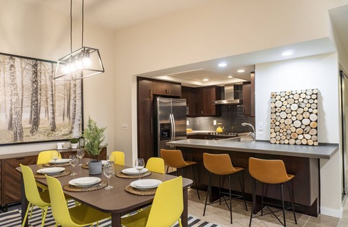 Northwest Bellevue Condo | Washington State Inspired, Free Parking