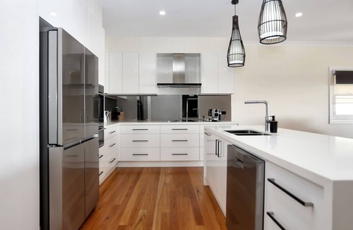 Tea Gardens House | Wataview Marine Drive