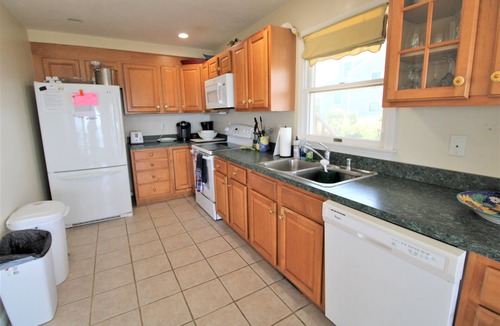 Wellfleet House | Watch the Sunset from this Bayfront Home! (1349)