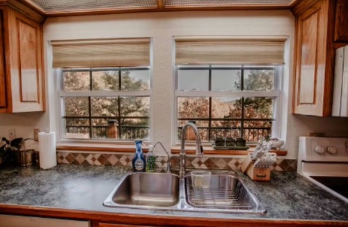 Lost Bridge Village Cabin | Water access 4-bedroom cabin with Hot tub on Beaver Lake
