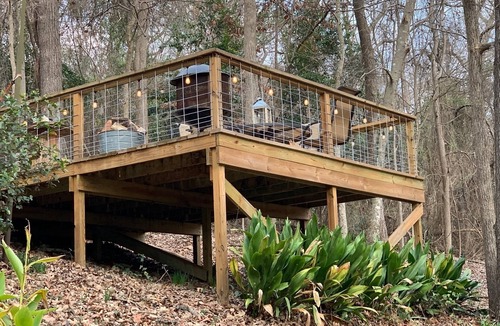 Jefferson House | Water Access-Frog Town-Kayaks-Canoe-Boathouse-North Shore of Caddo Lake