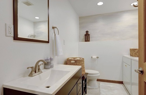 Cle Elum House | Water Canal Guest House. Romantic and Great for kids.
